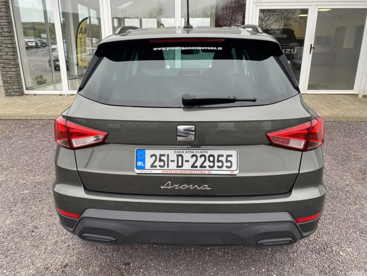 SEAT Arona Hatchback, Petrol, 2025, Green