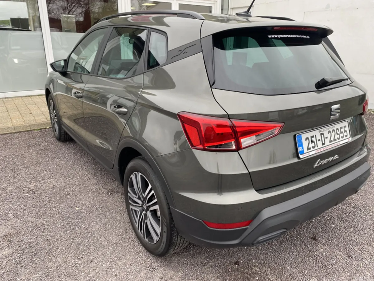 SEAT Arona Hatchback, Petrol, 2025, Green