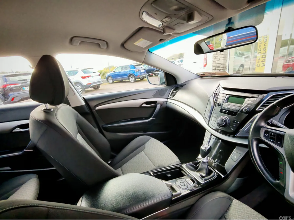 Hyundai i40 Saloon, Diesel, 2017, Silver