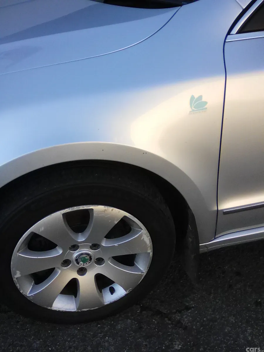 Skoda Superb Hatchback, Diesel, 2013, Silver