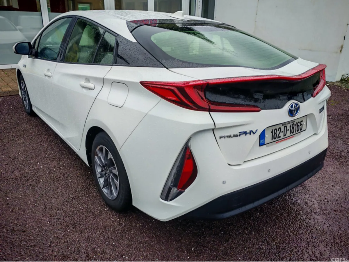 Toyota Prius Hatchback, Petrol Plug-in Hybrid, 2018, White