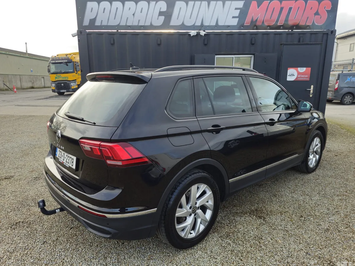 Volkswagen Tiguan SUV, Diesel, 2023, Black