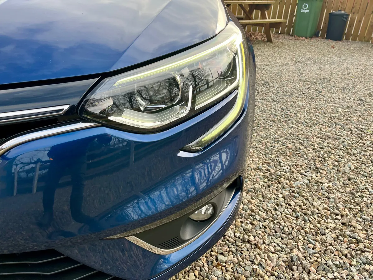 Renault Megane Hatchback, Diesel, 2019, Blue