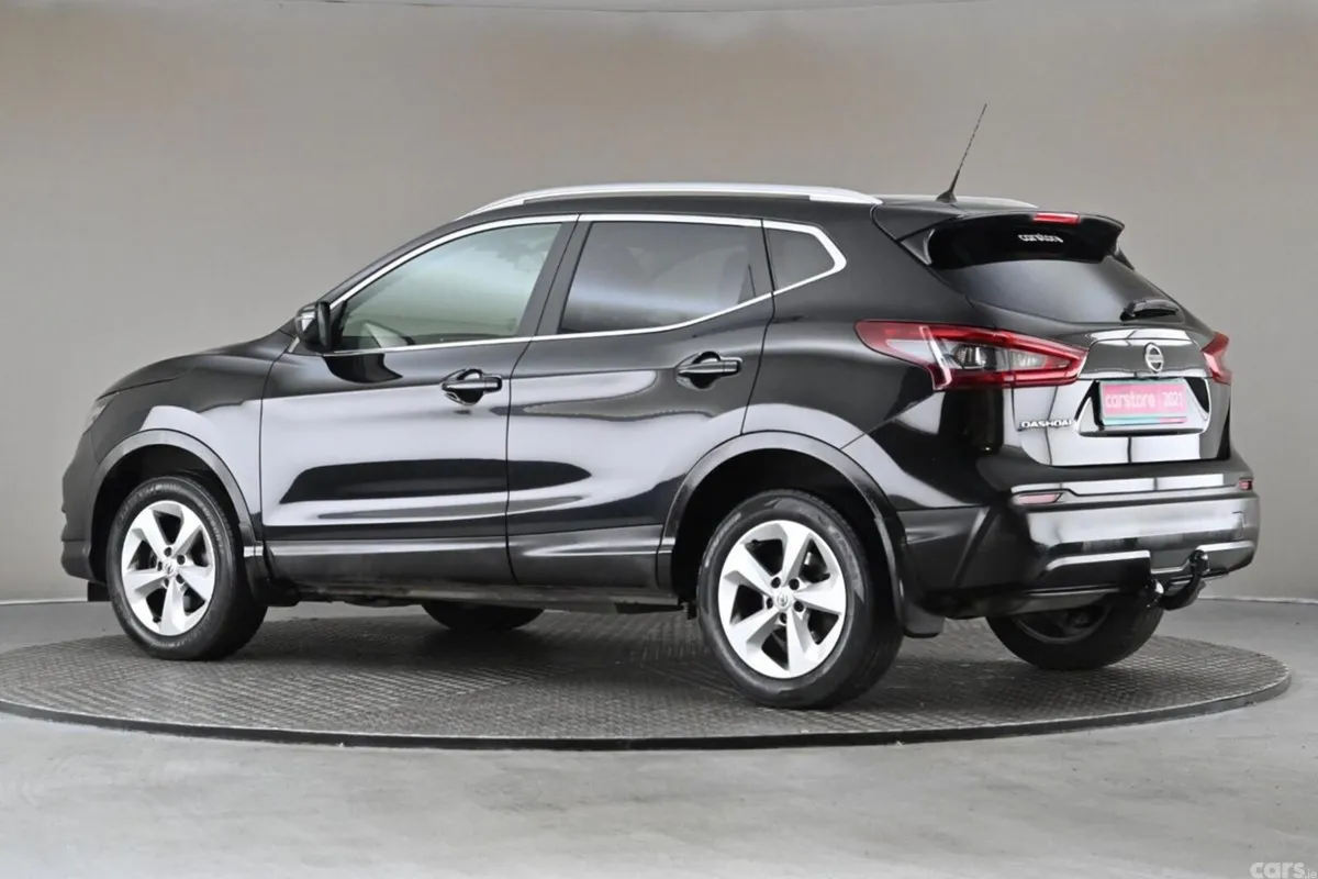 Nissan Qashqai SUV, Diesel, 2021, Black