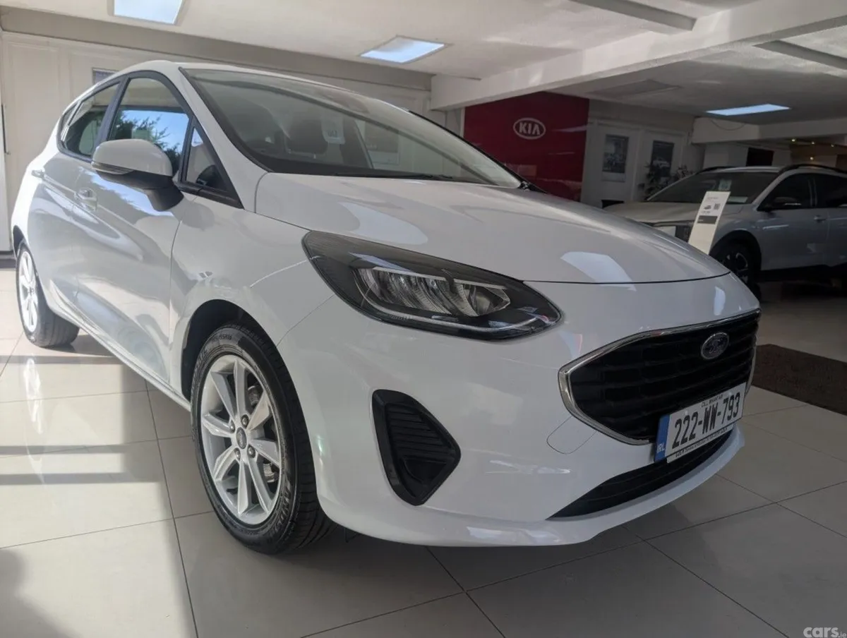 Ford Fiesta Hatchback, Petrol, 2022, White
