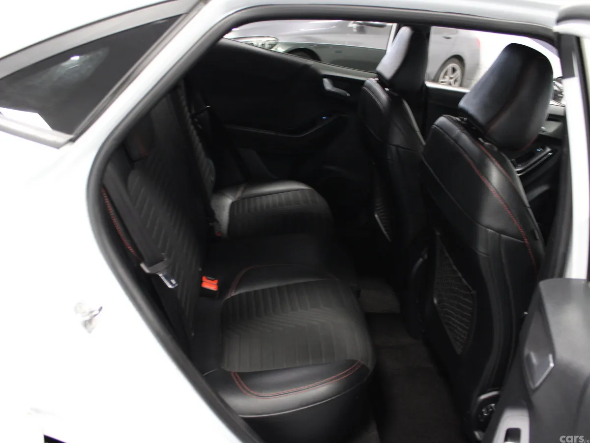 Ford Puma MPV, Diesel, 2021, White