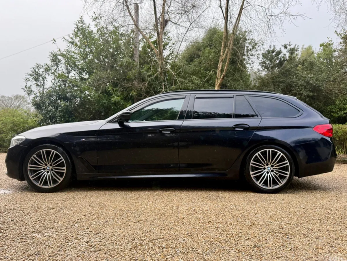 BMW 5-Series Estate, Diesel, 2018, Black