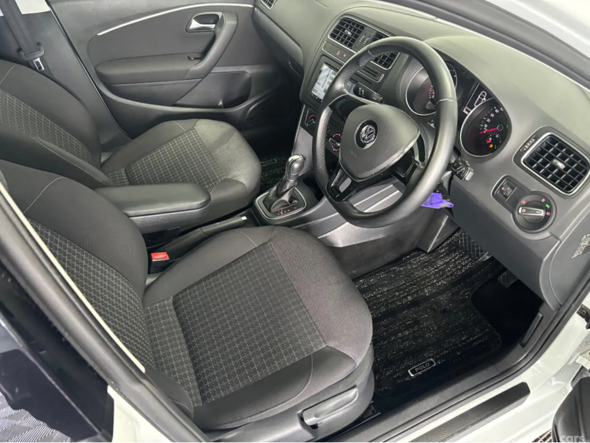 Volkswagen Polo Hatchback, Petrol, 2016, White