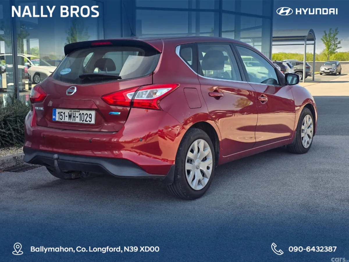 Nissan Pulsar Hatchback, Diesel, 2015, Red