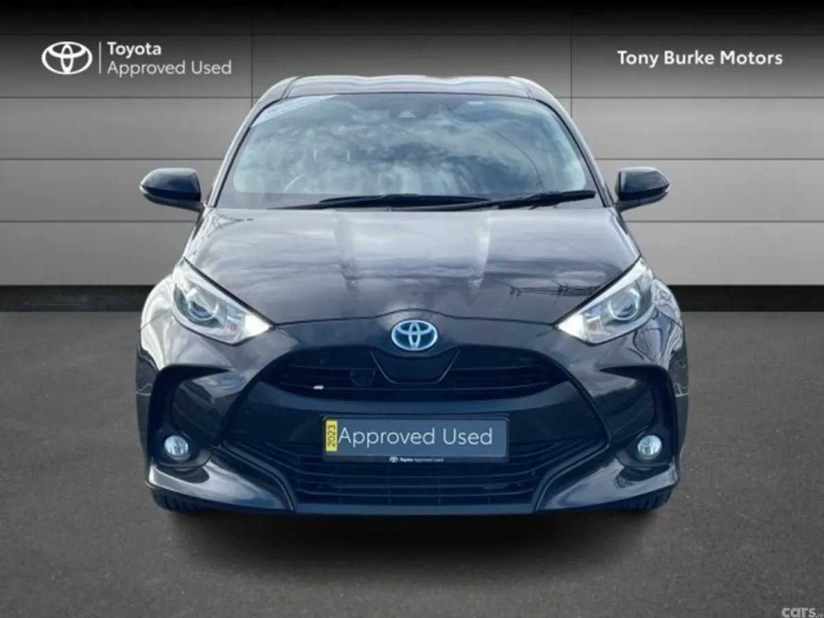 Toyota Yaris Hatchback, Petrol Hybrid, 2023, Black