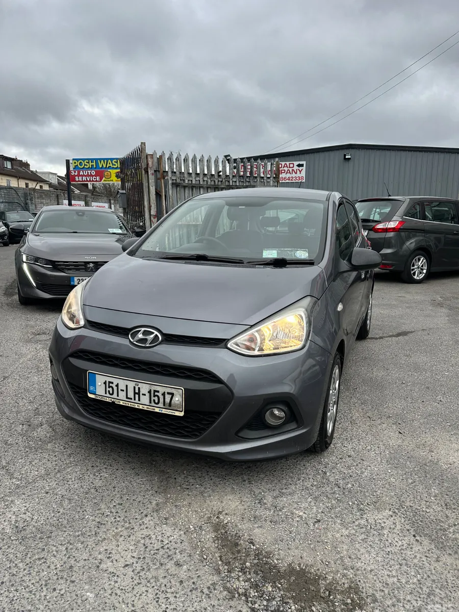 Hyundai i10 Hatchback, Petrol, 2015, Grey