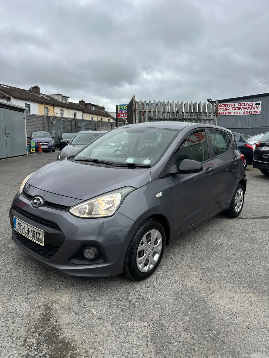 Hyundai i10 Hatchback, Petrol, 2015, Grey