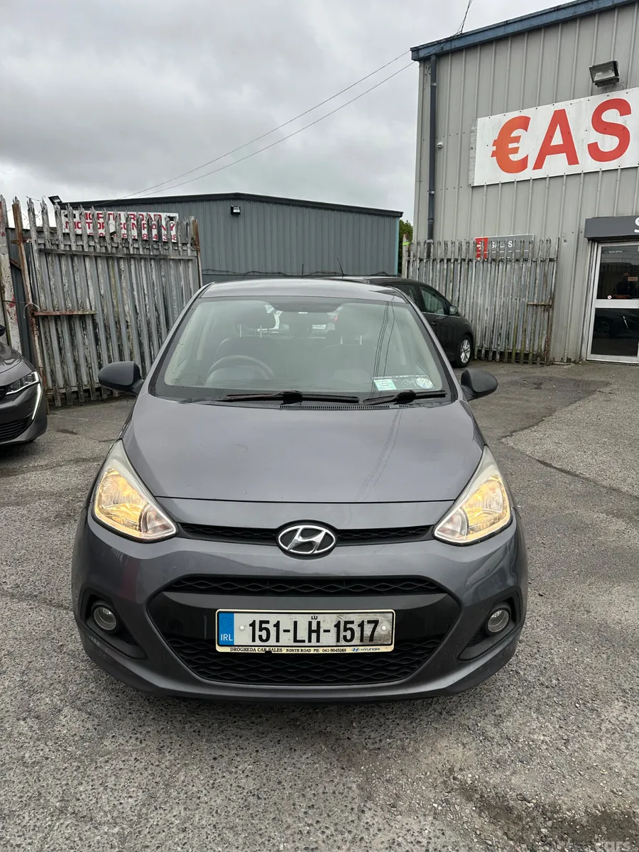 Hyundai i10 Hatchback, Petrol, 2015, Grey
