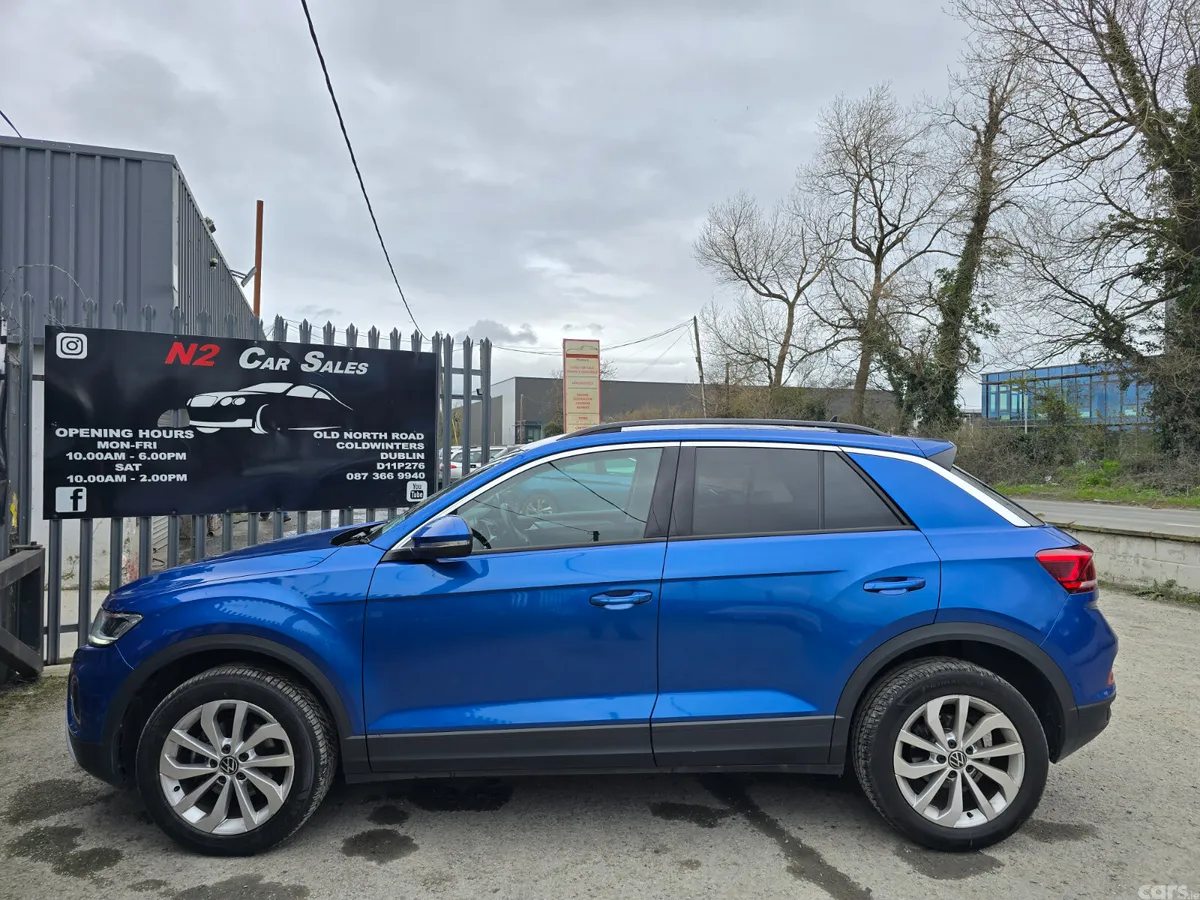 Volkswagen T-Roc SUV, Petrol, 2024, Blue