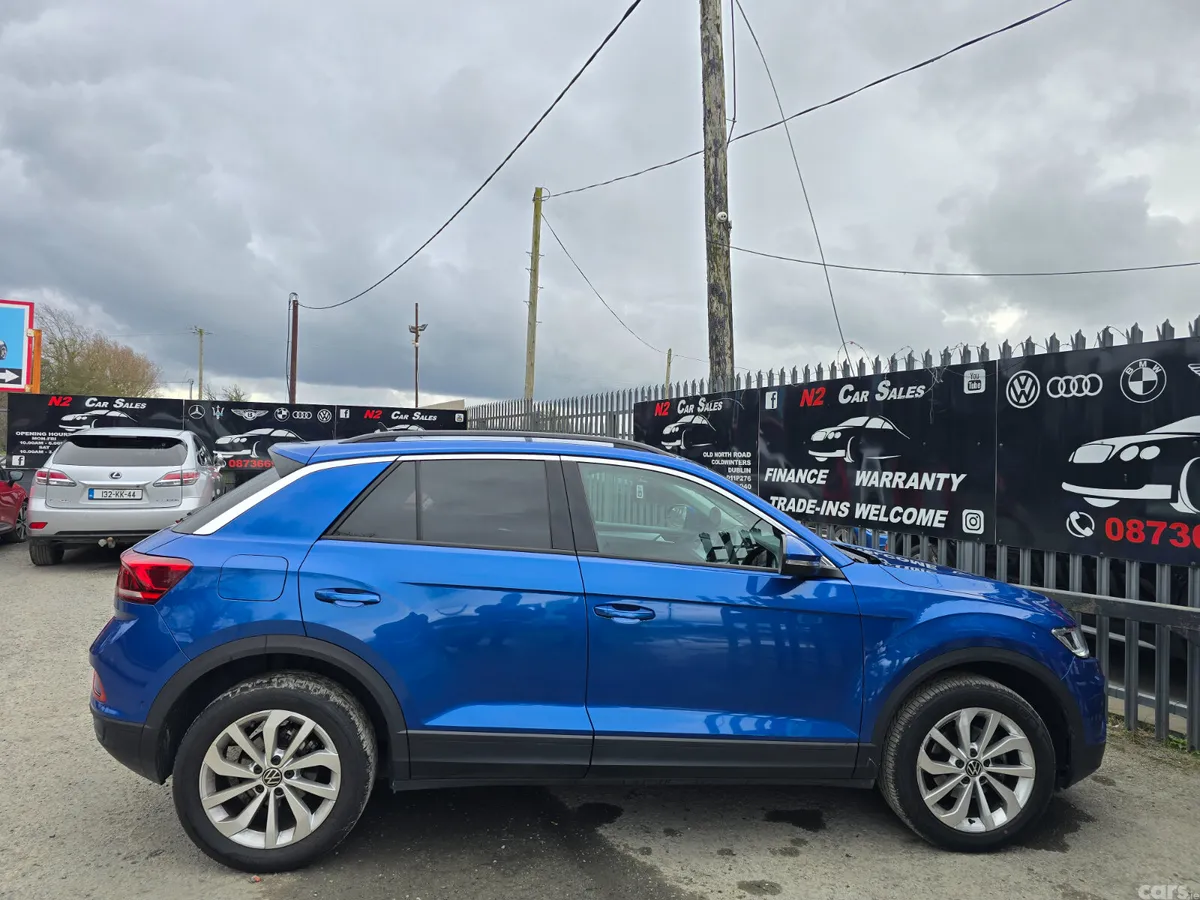Volkswagen T-Roc SUV, Petrol, 2024, Blue
