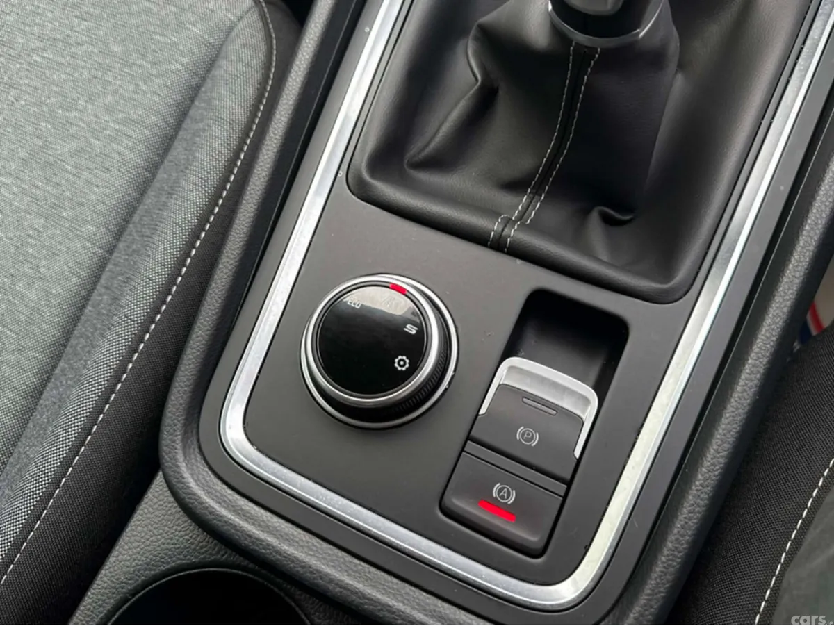 SEAT Ateca Estate, Petrol, 2023, Red