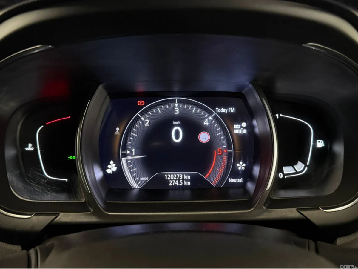 Renault Grand Scenic Hatchback, Diesel, 2021, Red