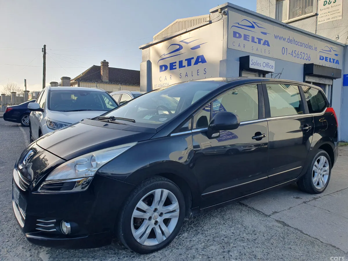 Peugeot 5008 MPV, Diesel, 2013, Black