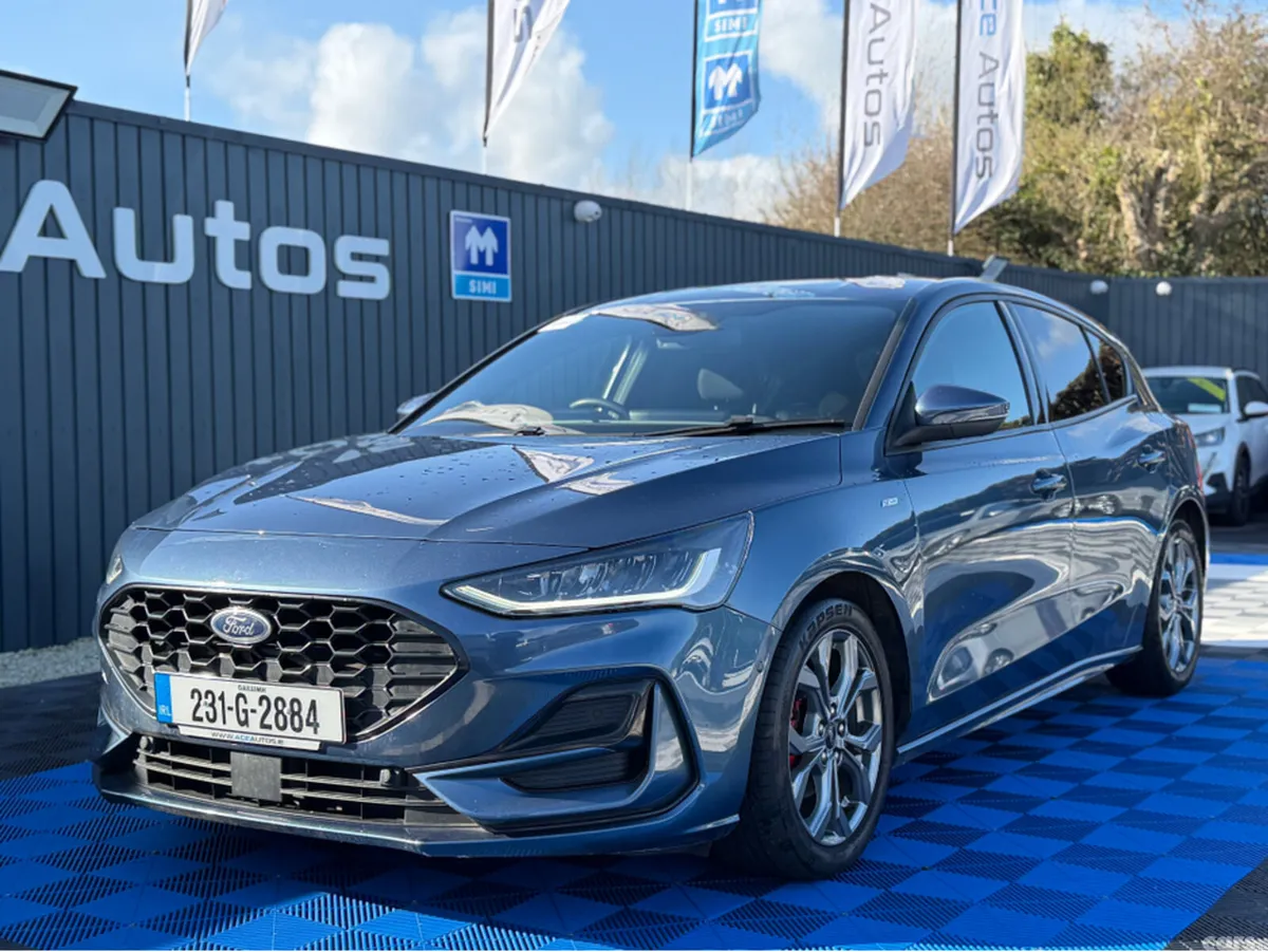 Ford Focus Hatchback, Petrol, 2023, Blue