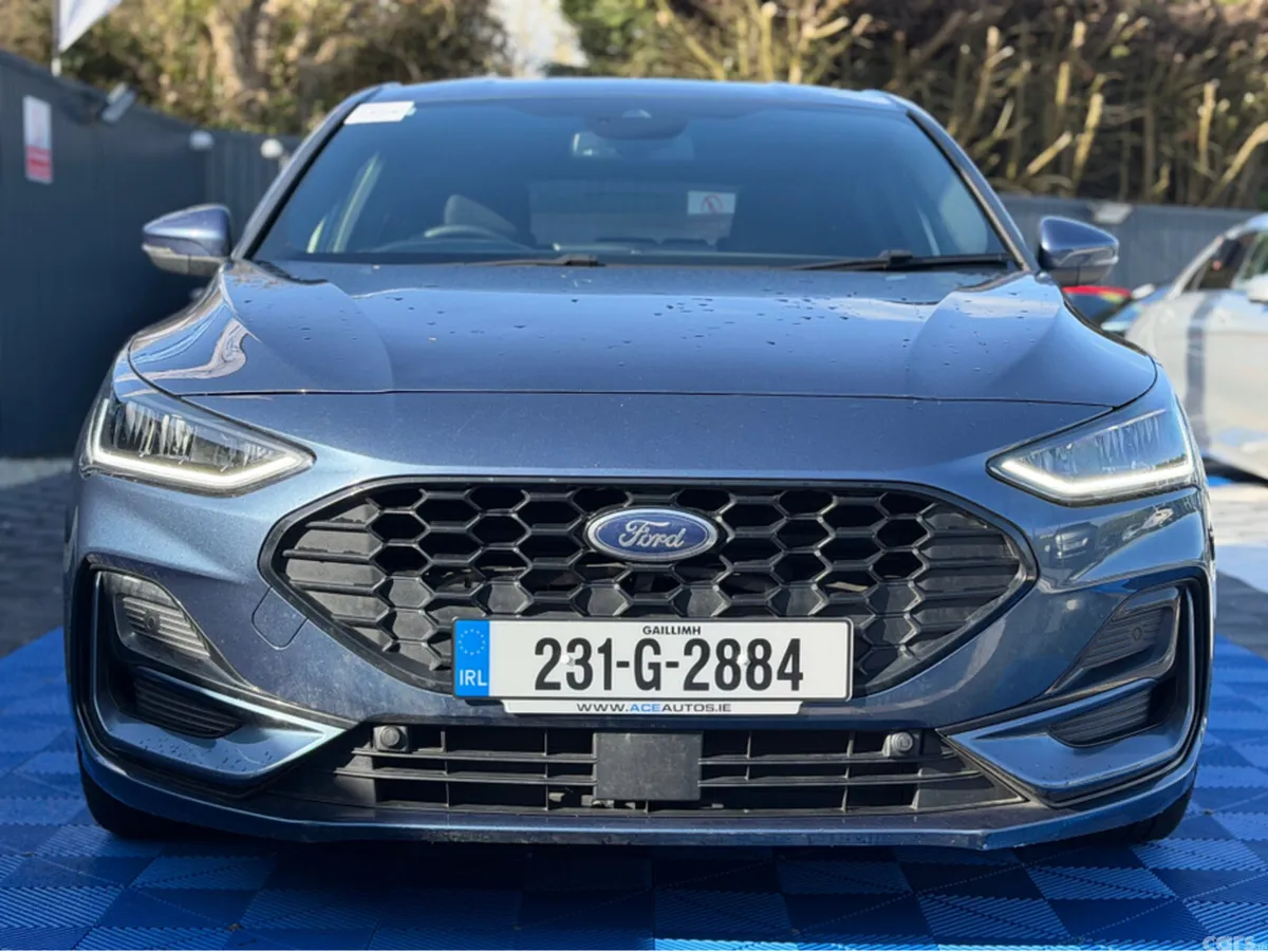 Ford Focus Hatchback, Petrol, 2023, Blue