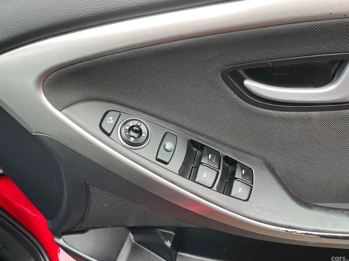 Hyundai i30 Hatchback, Diesel, 2014, Red