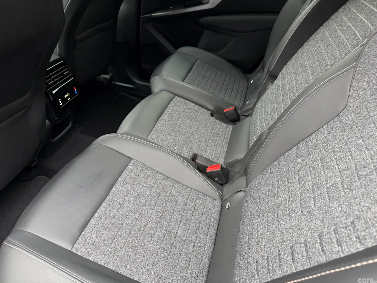 Peugeot 5008 MPV, Petrol, 2025, Blue