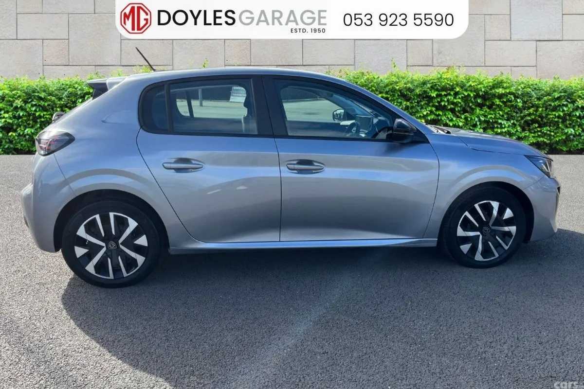 Peugeot 208 Hatchback, Petrol, 2024, Grey