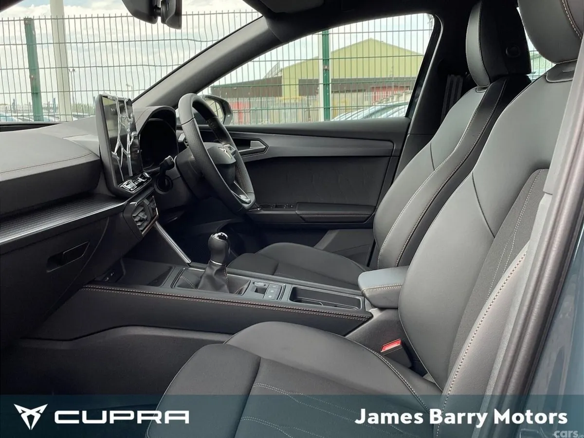 Cupra Leon Hatchback, Petrol, 2026, Blue