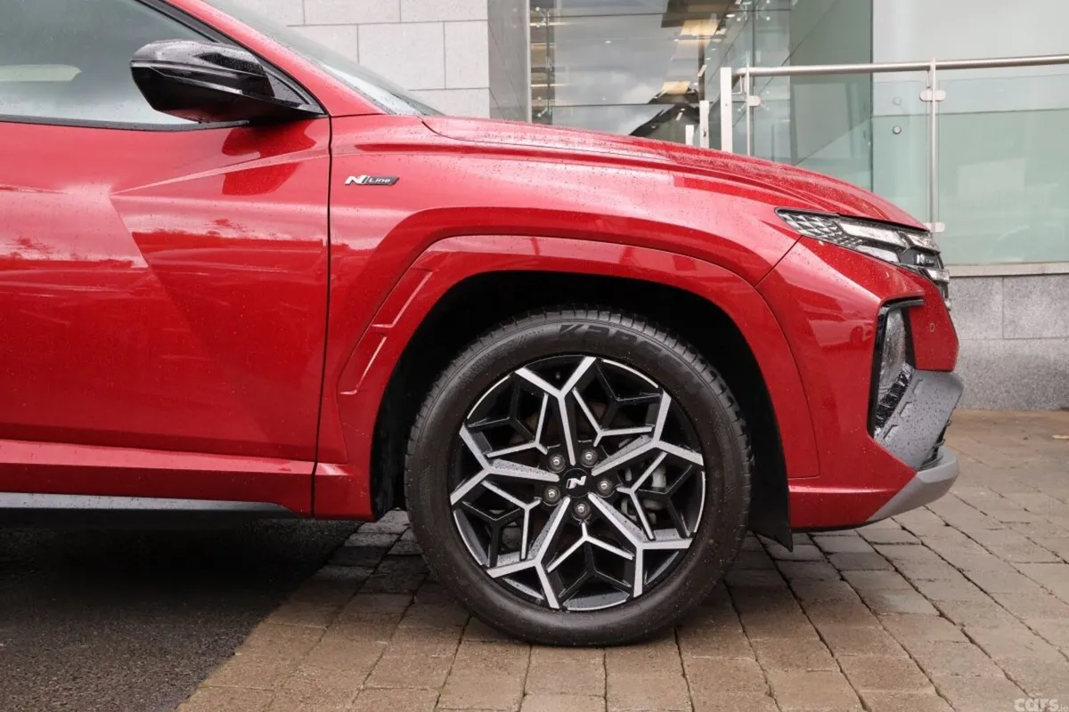 Hyundai Tucson SUV, Petrol Plug-in Hybrid, 2023, Red