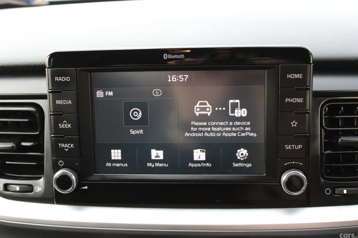 Kia Stonic Estate/Jeep, Petrol, 2019, Grey