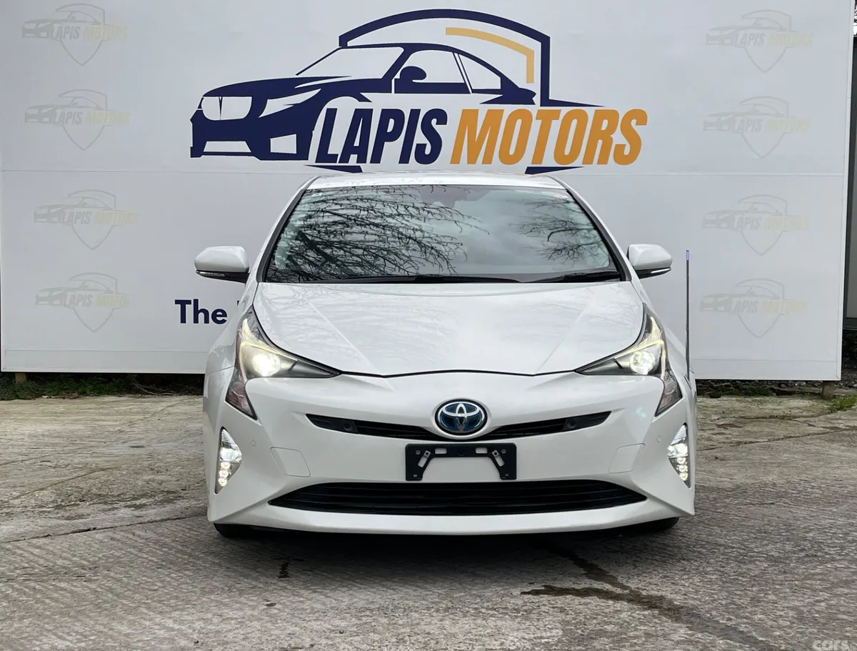 Toyota Prius Hatchback, Petrol Hybrid, 2016, White