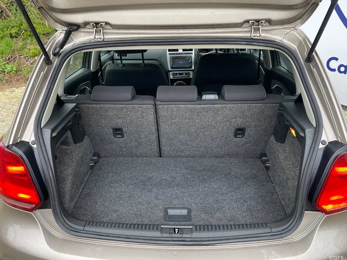 Volkswagen Polo Hatchback, Petrol, 2017, Grey