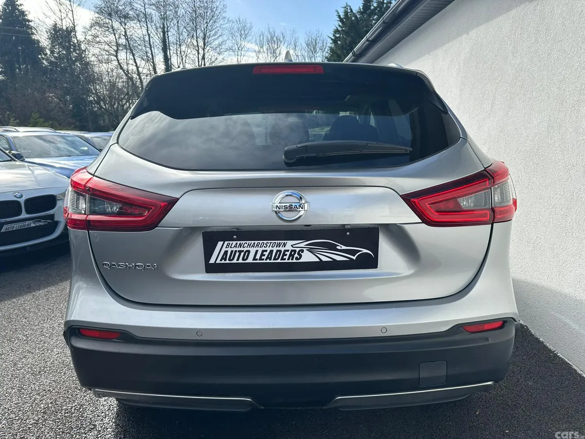 Nissan Qashqai SUV, Diesel, 2019, Grey