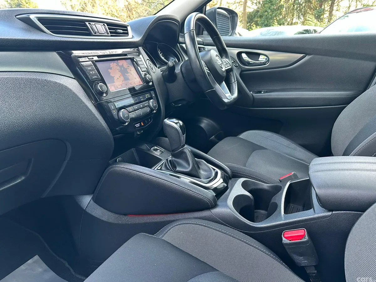 Nissan Qashqai SUV, Diesel, 2019, Grey