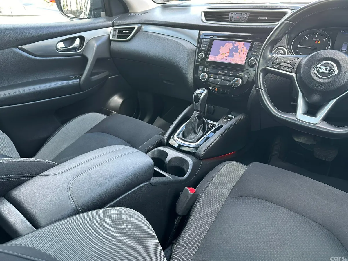 Nissan Qashqai SUV, Diesel, 2019, Grey