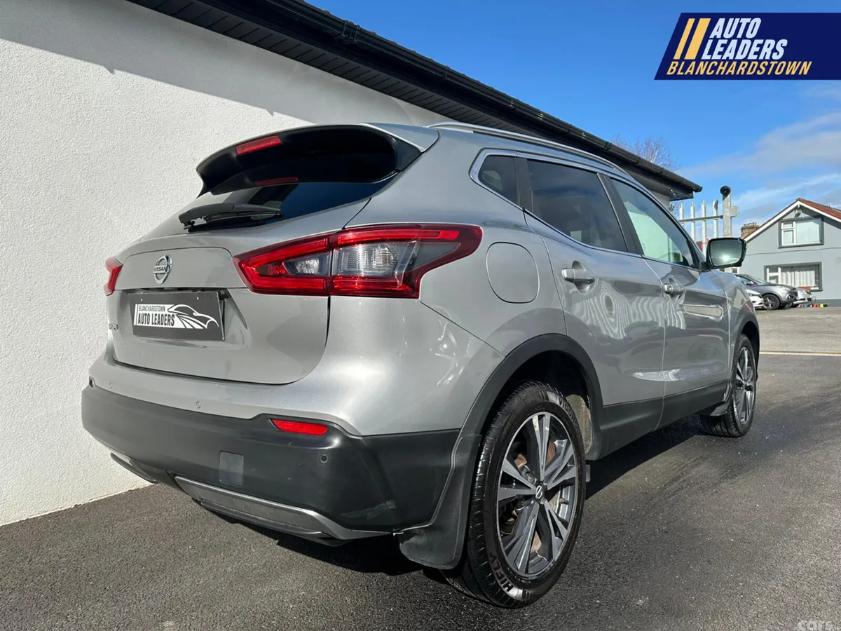 Nissan Qashqai SUV, Diesel, 2019, Grey