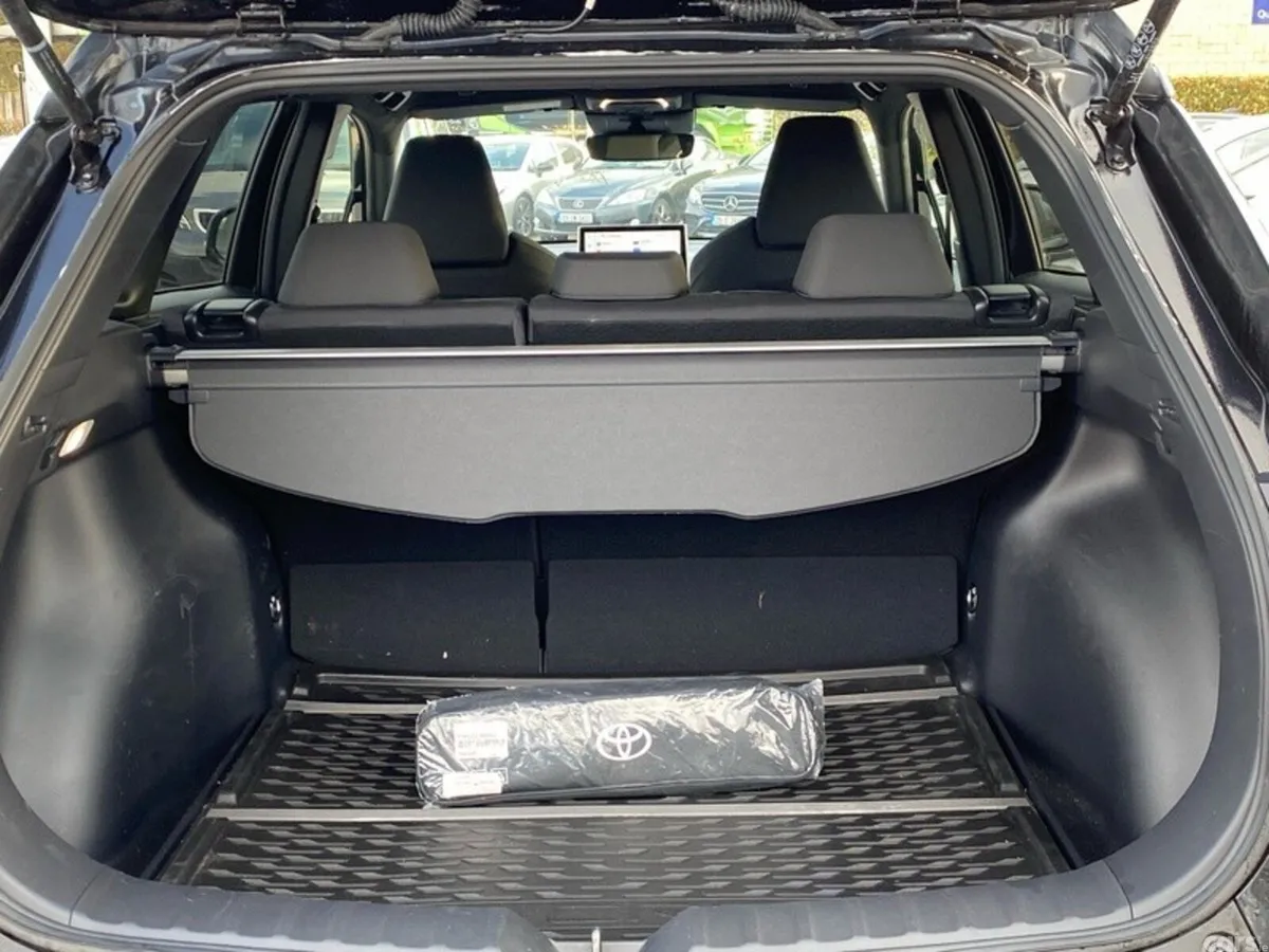 Toyota Corolla Cross SUV, Petrol Hybrid, 2024, Black