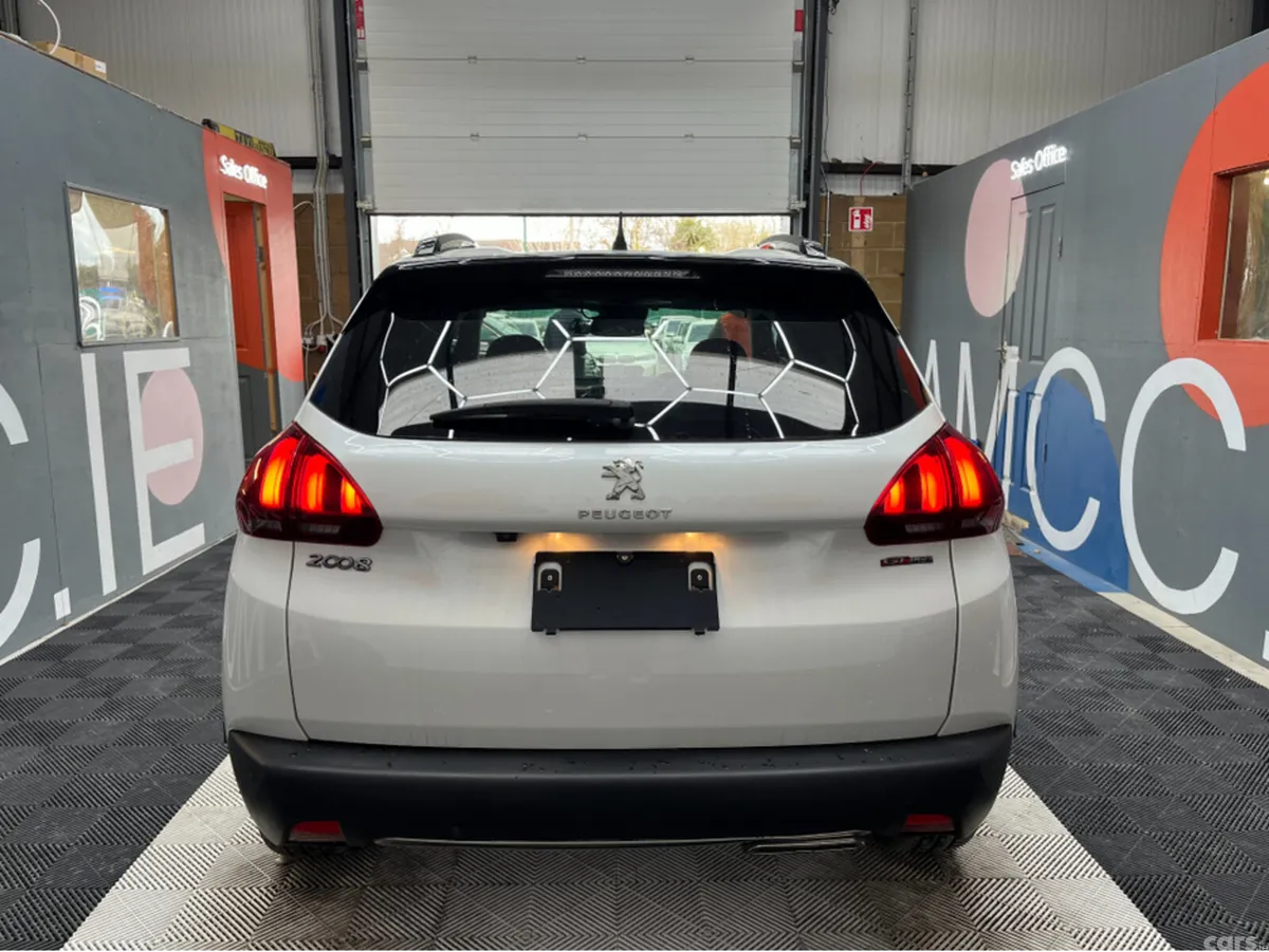 Peugeot 2008 SUV, Petrol, 2020, White