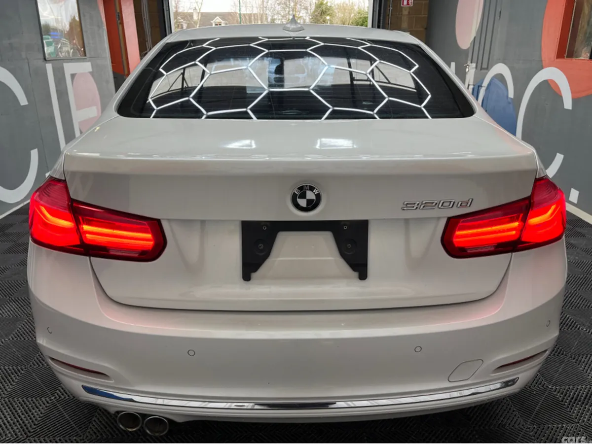 BMW 3-Series Saloon, Diesel, 2017, White