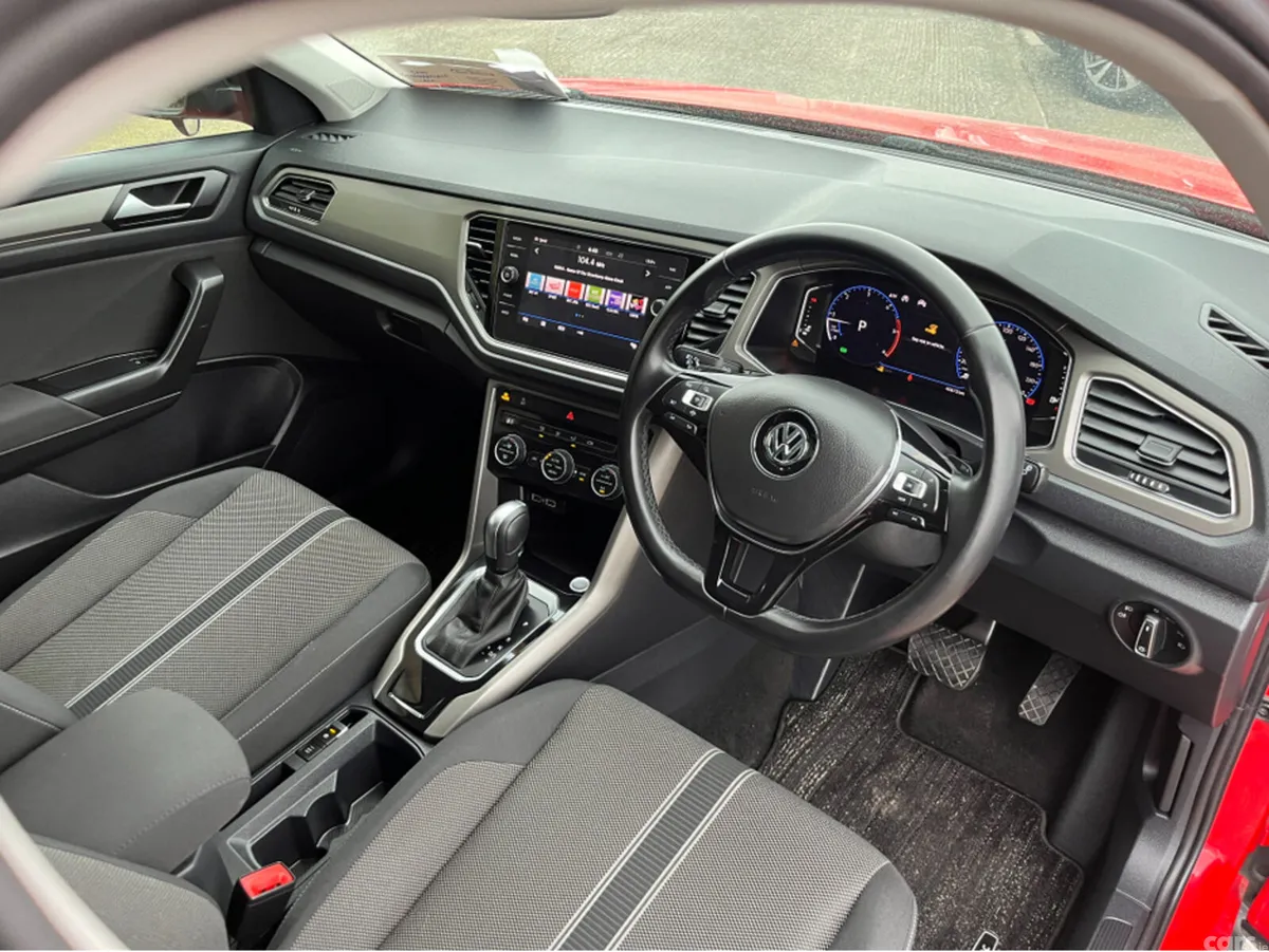 Volkswagen T-Roc SUV, Diesel, 2021, Red