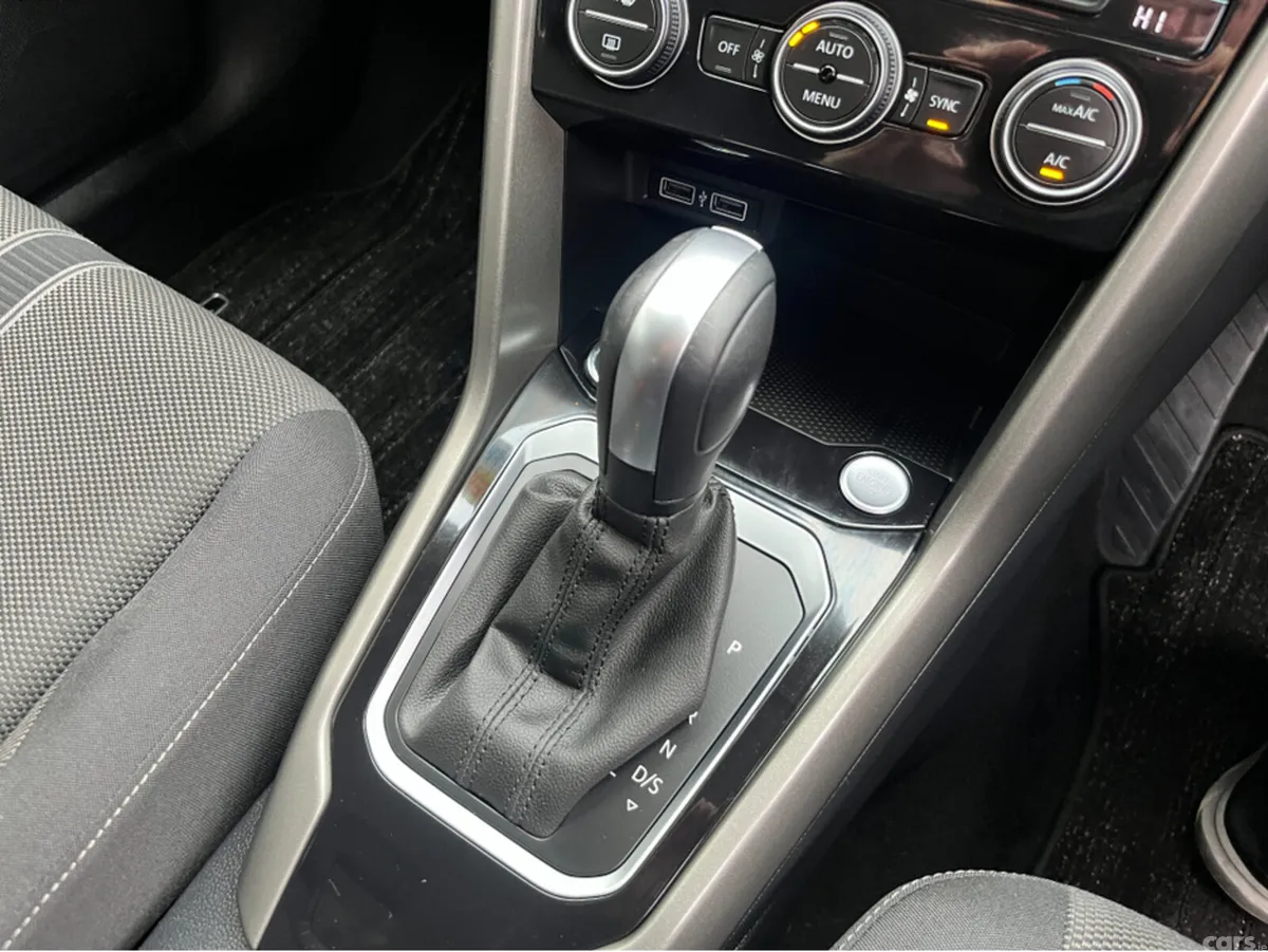 Volkswagen T-Roc SUV, Diesel, 2021, Red