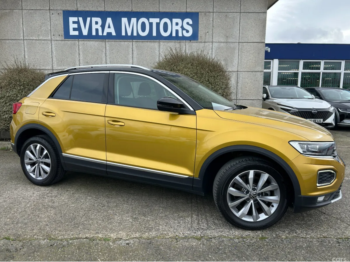 Volkswagen T-Roc SUV, Diesel, 2022, Gold