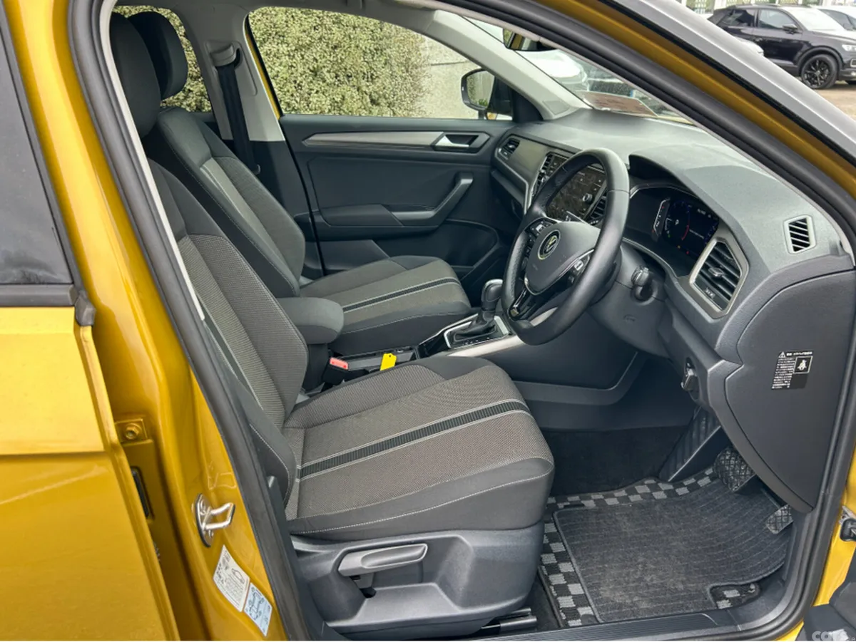 Volkswagen T-Roc SUV, Diesel, 2022, Gold