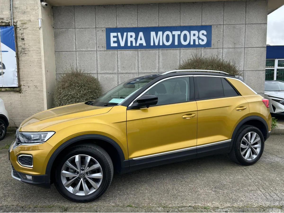 Volkswagen T-Roc SUV, Diesel, 2022, Gold