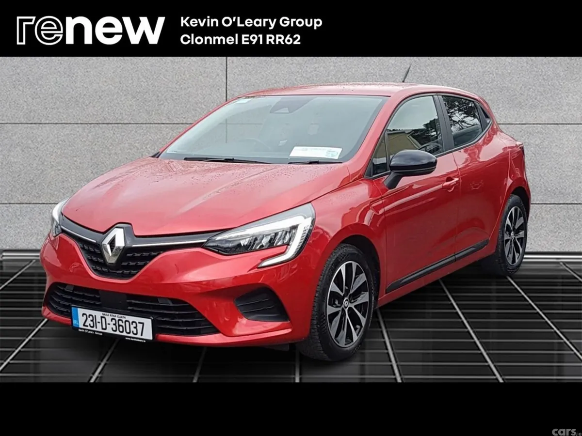 Renault Clio Hatchback, Petrol, 2023, Red