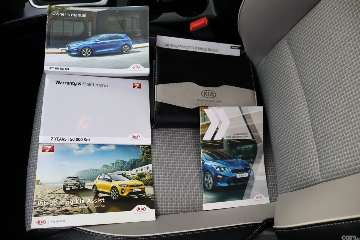 Kia Ceed Hatchback, Diesel, 2019, Grey