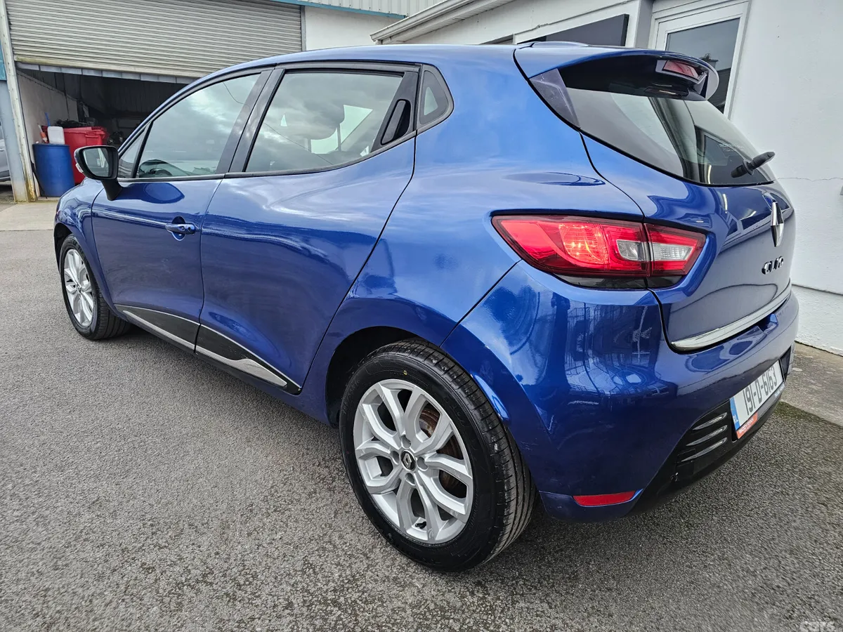 Renault Clio Hatchback, Petrol, 2019, Blue