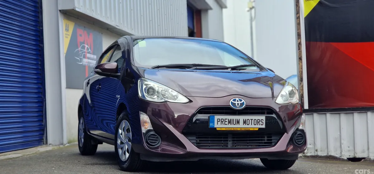 Toyota Aqua Hatchback, Petrol, 2015, Brown
