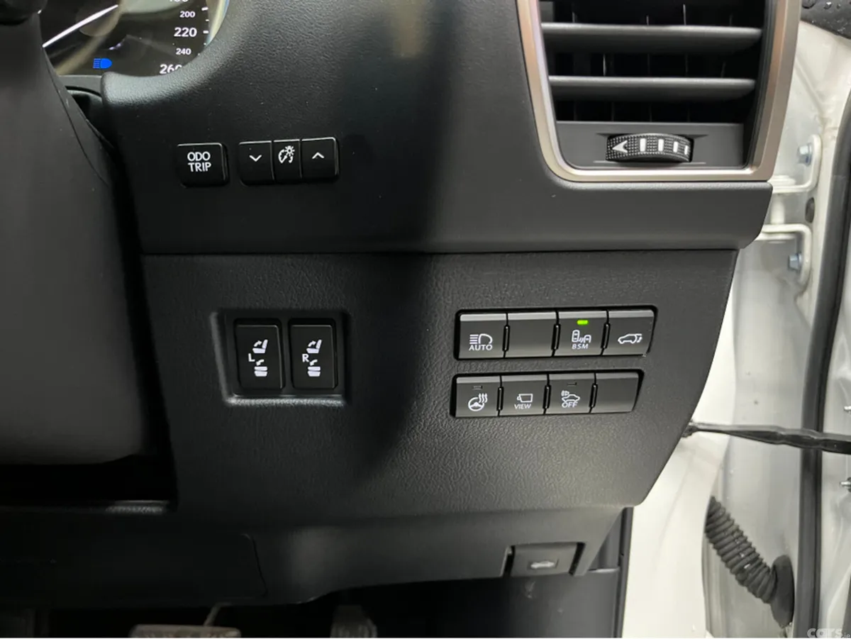 Lexus NX SUV, Petrol Hybrid, 2019, White