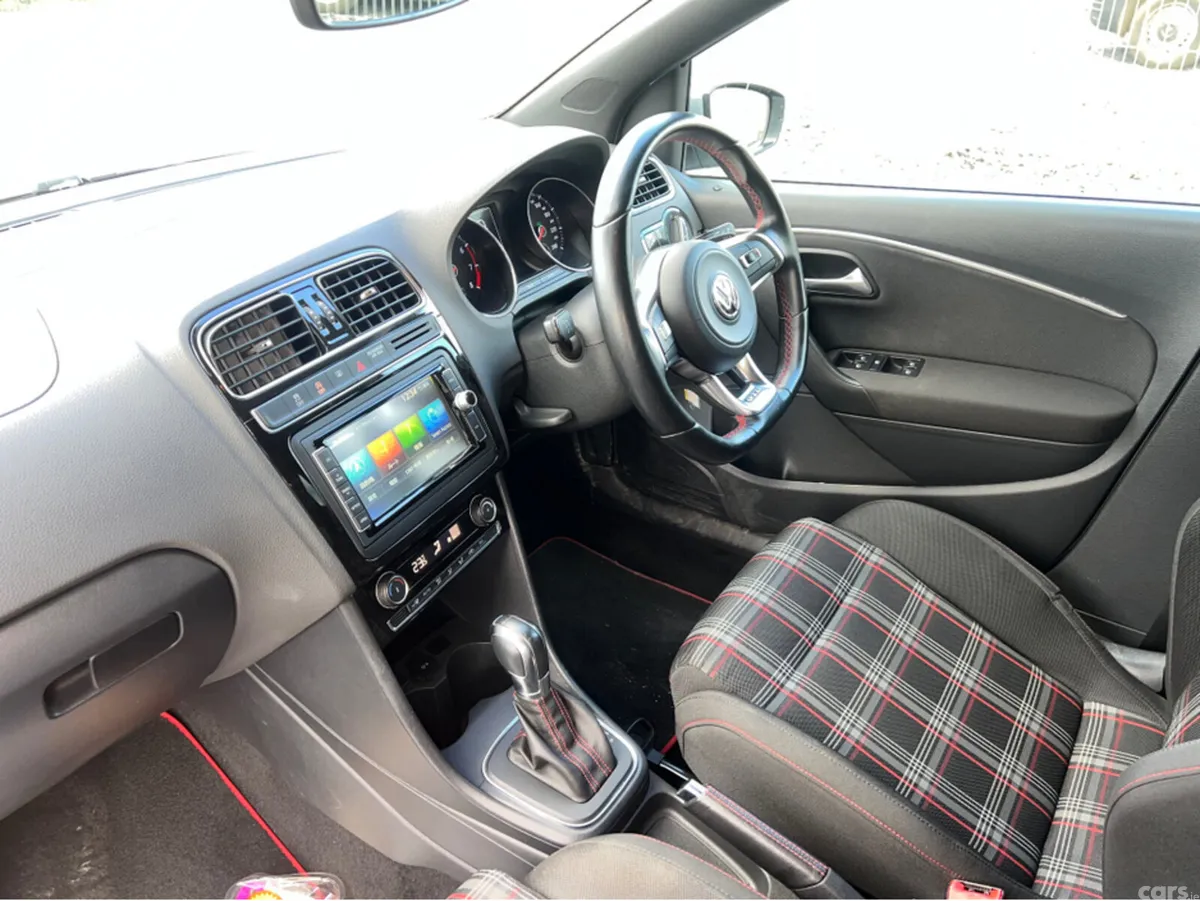 Volkswagen Polo Hatchback, Petrol, 2016, Silver